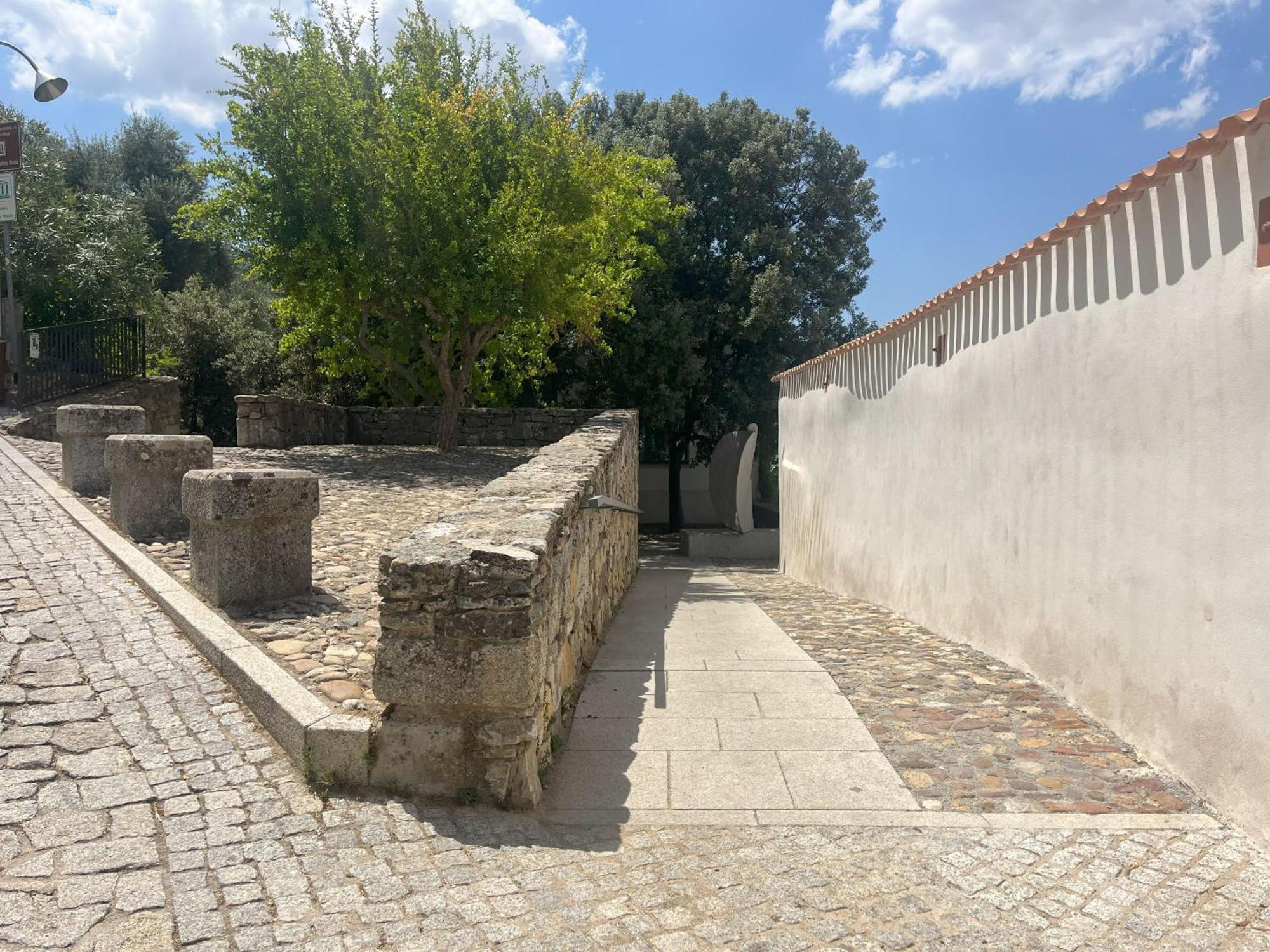 Casa Ziranu Sa Domo E Su Cantaru Orani Esterno foto