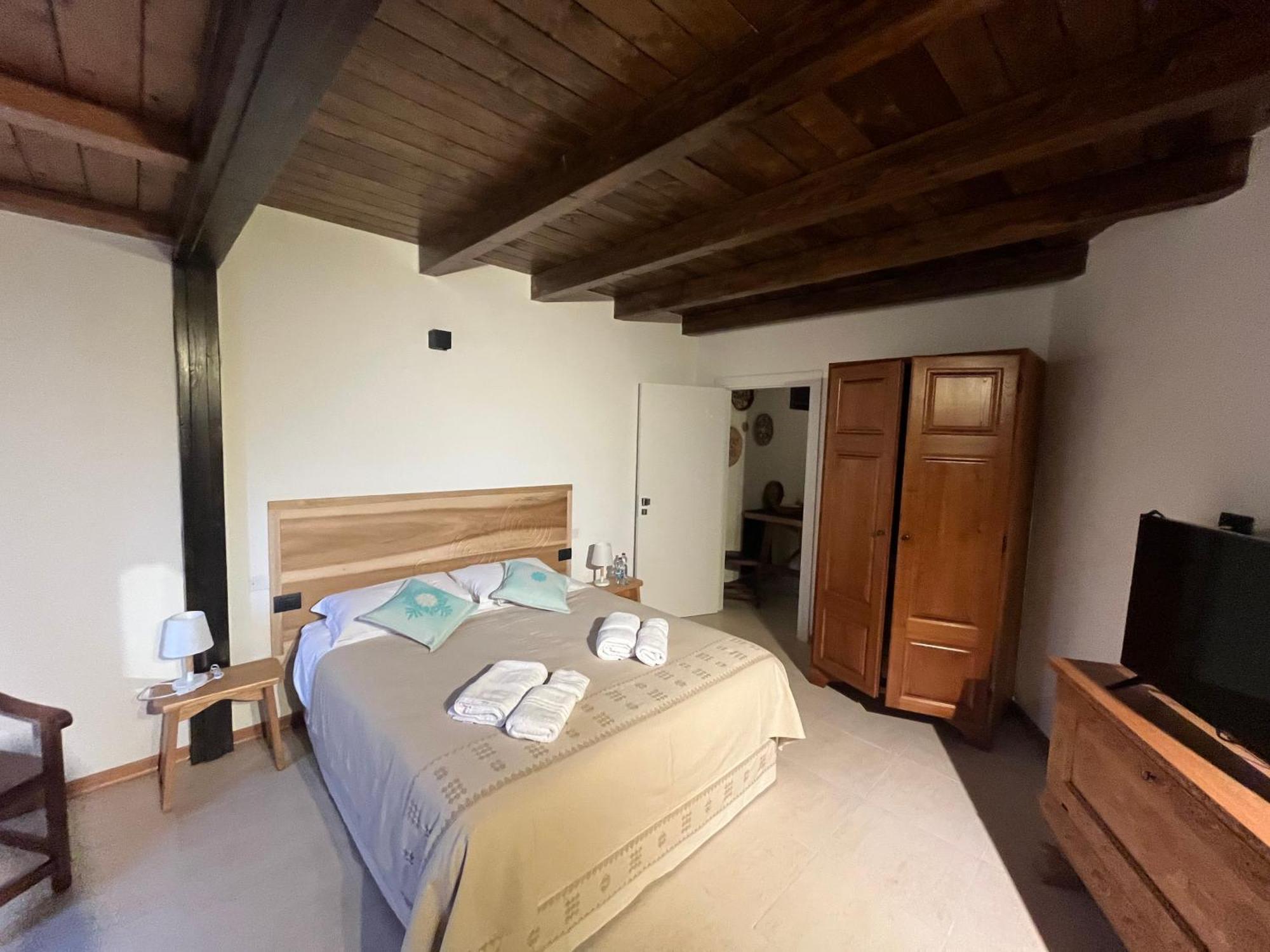 Casa Ziranu Sa Domo E Su Cantaru Orani Esterno foto